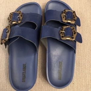Women’s sandals, size 9
